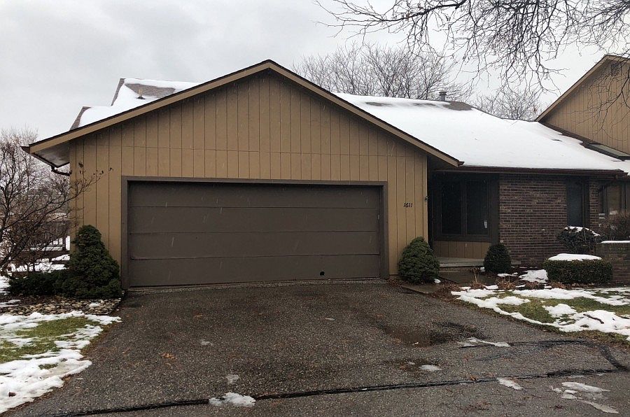 1st image of 1611 Willow Creek Dr