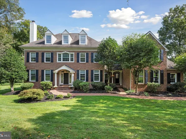 1071 Tyler Dr, Newtown Square, PA 19073