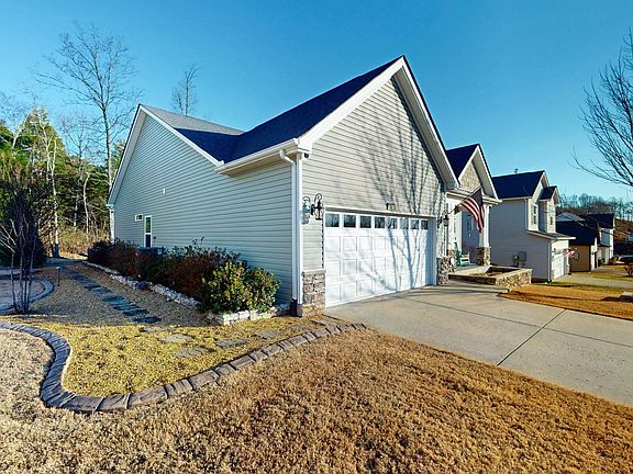 4th image of 765 Garland Dr
