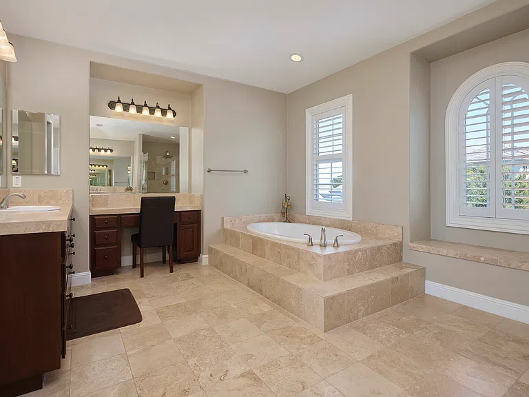 3272 Ashbourne Cir — Photo 21