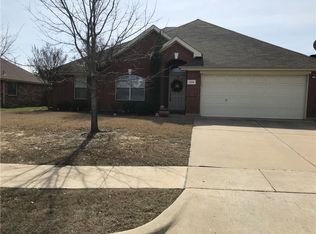 1319 Fleetwood Cove Dr, Grand Prairie, TX 75052