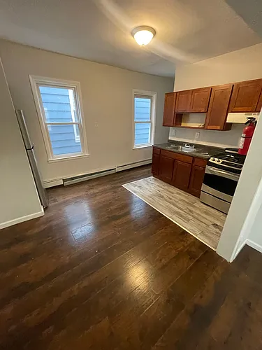 37 Schley St Photo 1