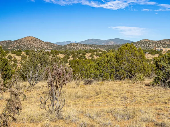 99 Camino Acote, Santa Fe, NM 87508