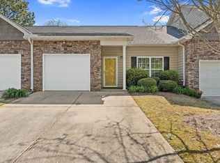 8 Walking Ct, Greenville, SC 29607