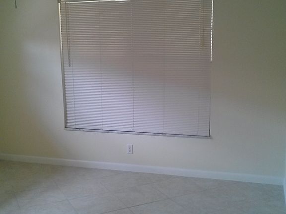 3rd image of 5881 Caribbean Blvd
