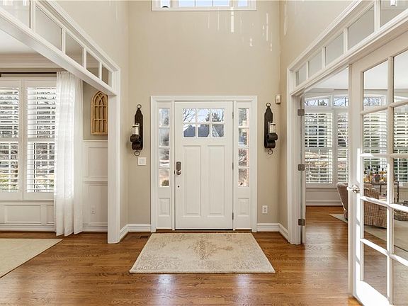 2nd image of 1805 Broadwell Oaks Dr