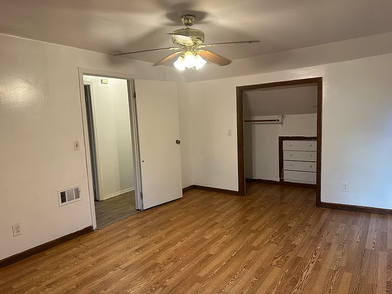 4501 Katherine St — Photo 10