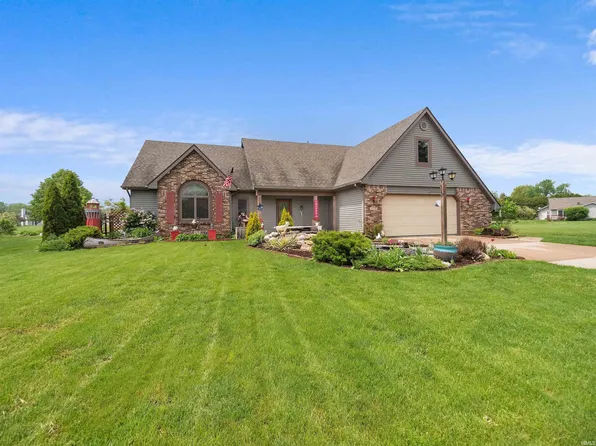 4008 Willow Bay Dr, New Haven, IN 46774