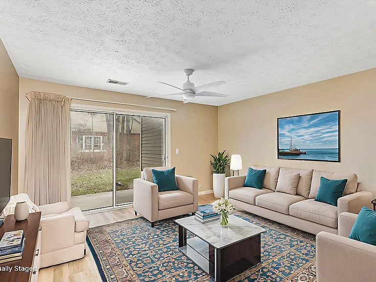 830 Carrington Pl #102 — Photo 5