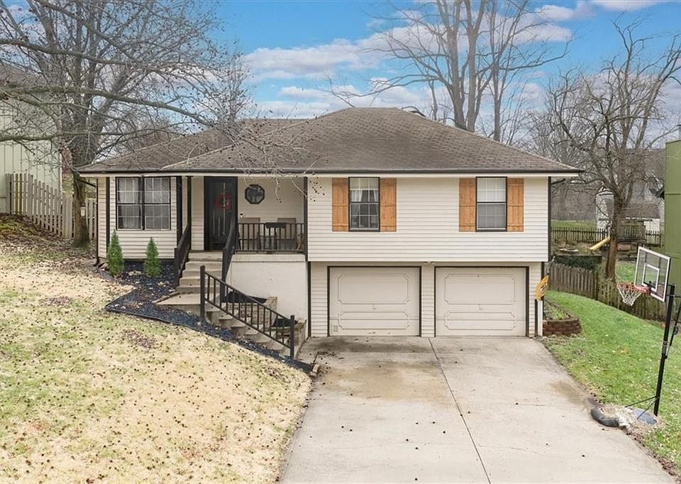 1st image of 6612 NW Hidden Valley Rd