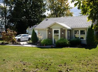 5518 Upper Mountain Rd, Lockport, NY 14094