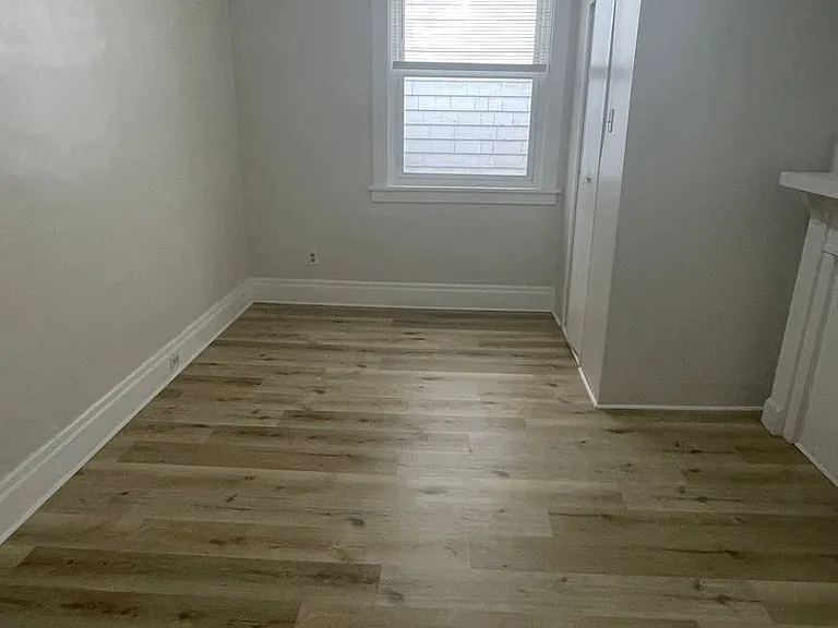 208-212 Brighton Road — Photo 12