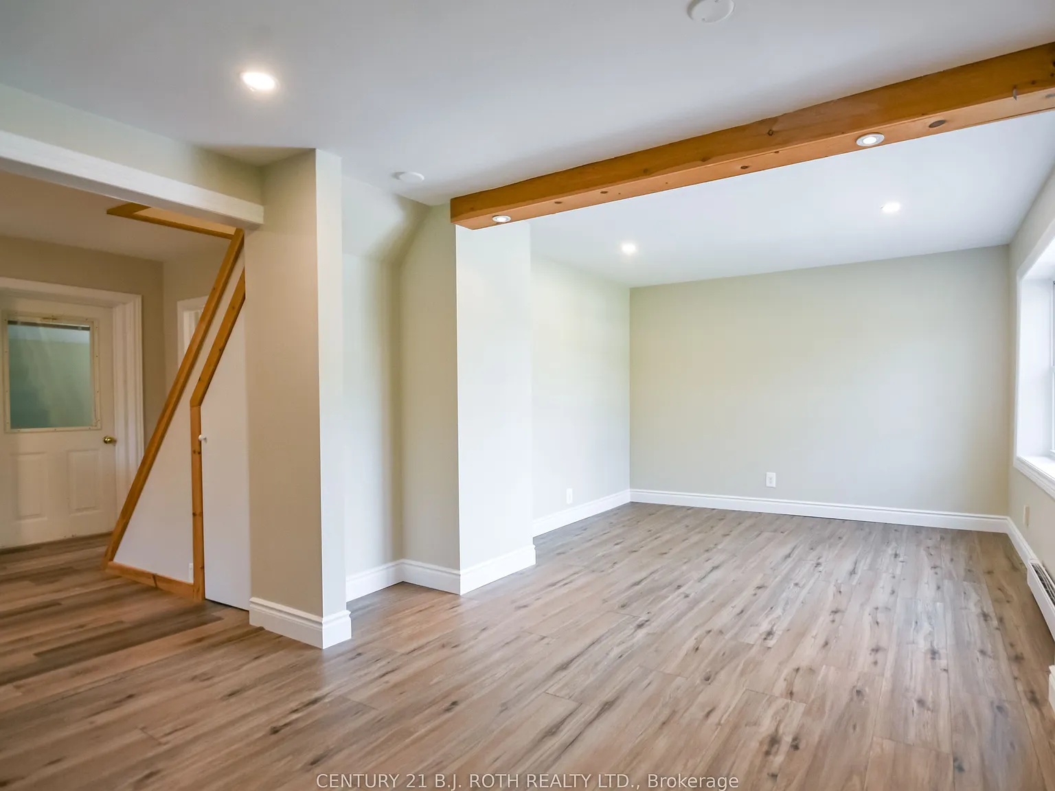 3 bed, $2,250 — Photo 2