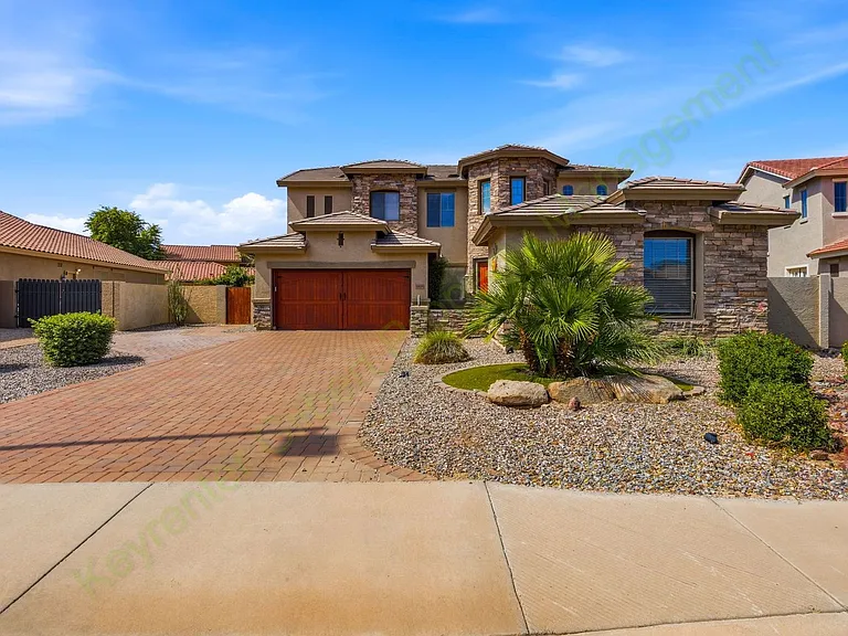 3829 E Packard Dr — Photo 3