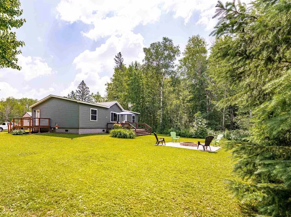 2084 E Richmond St, Superior, WI 54880