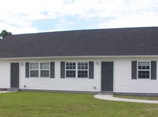 586 Haws Run Rd APT 1, Jacksonville, NC 28540