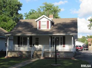942 N Prairie St, Jacksonville, IL 62650