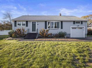 54 Winchester St, Portsmouth, NH 03801