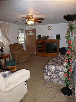 5th image of 25 Patricia Dr