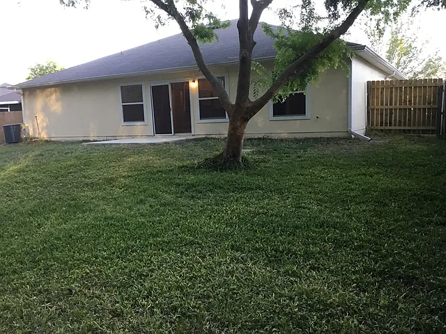 245 Johns Glen Dr — Photo 23