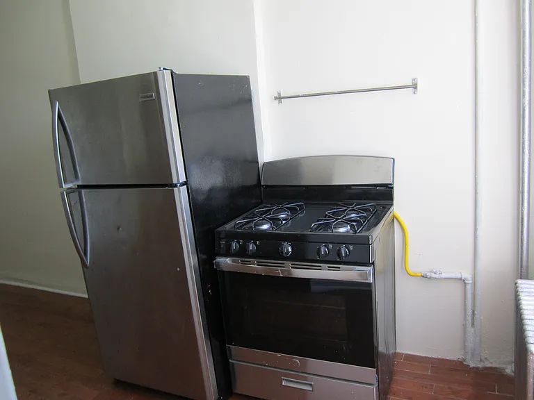 2304 Atlantic Ave #2L — Photo 11