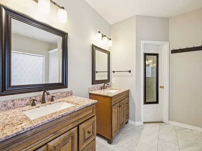 3201 Kent Dr — Photo 18