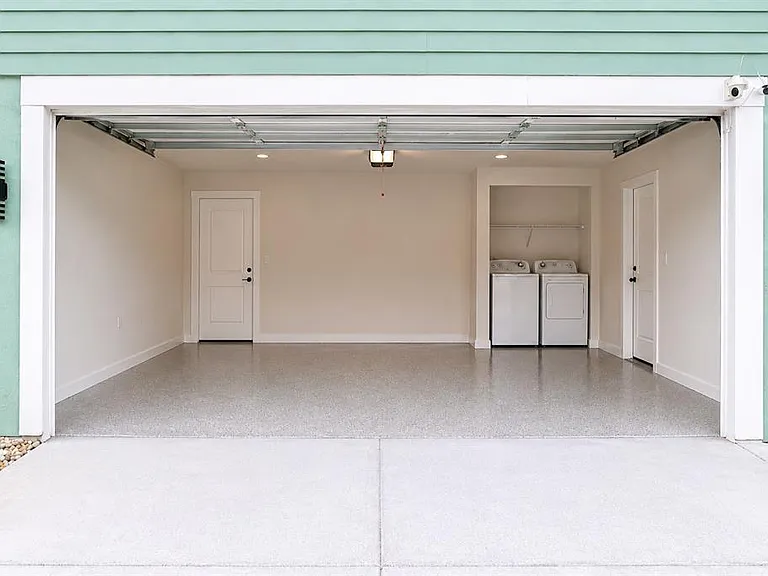 12416 Cobble Stone Dr — Photo 32