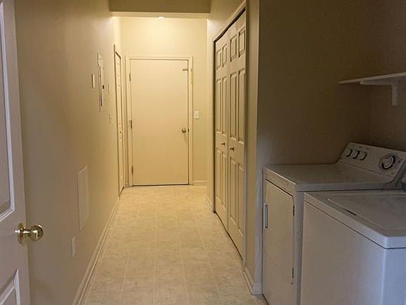 2nd image of 10105 Chesapeake Cir