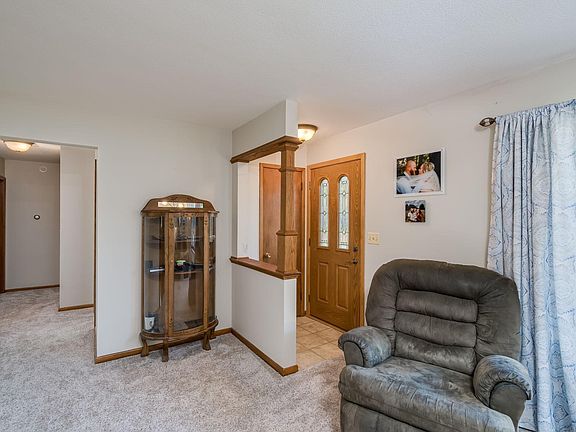 2nd image of 210 Walnut Ave