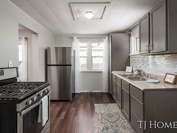 4th image of 1622 McIlwraith St