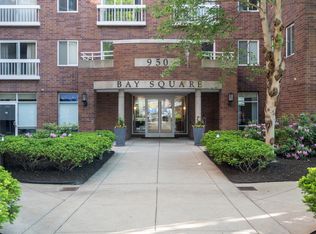 950 Massachusetts Ave APT 3B, Cambridge, MA 02139