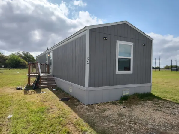 5120 E Austin St #32, Giddings, TX 78942