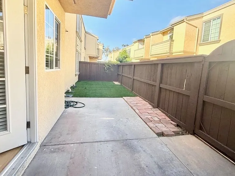 5402 Balboa Arms Dr #308 — Photo 23