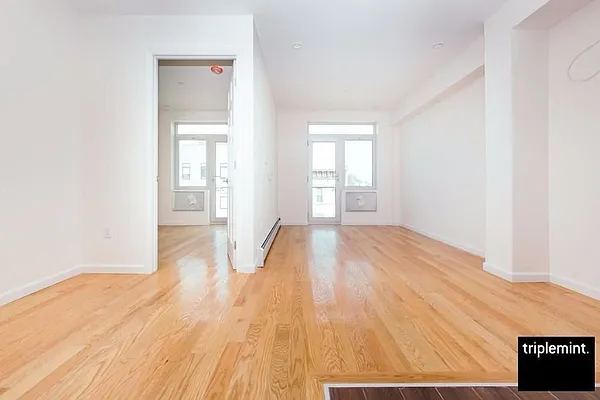 Rented by Triplemint | media 23