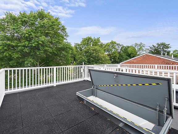 2nd image of 9 Cedar St #1