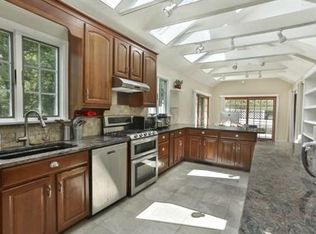 19 Virginia Farme Ln, Carlisle, MA 01741