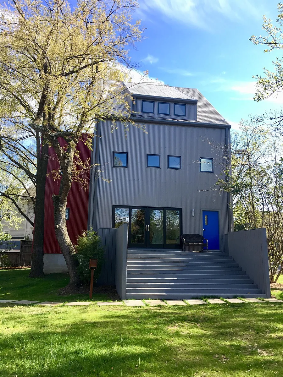 Building Photo - 2790 Washington Blvd