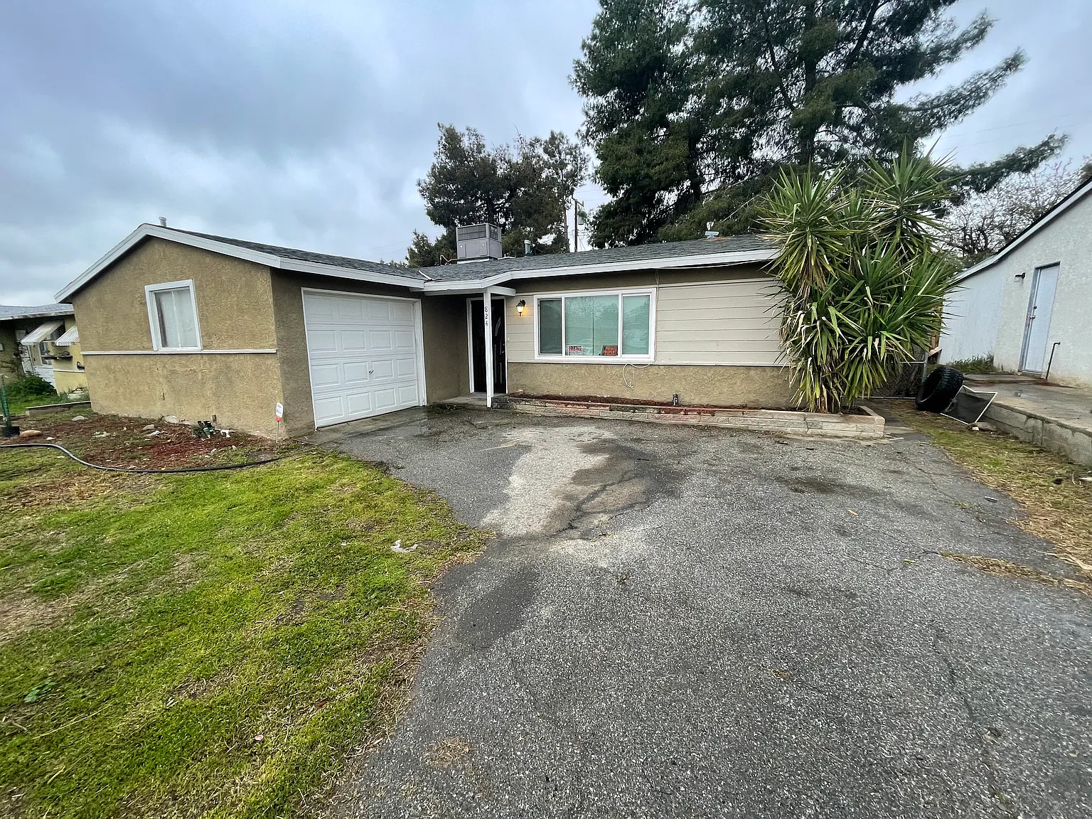 824 Blossom St — Photo 3