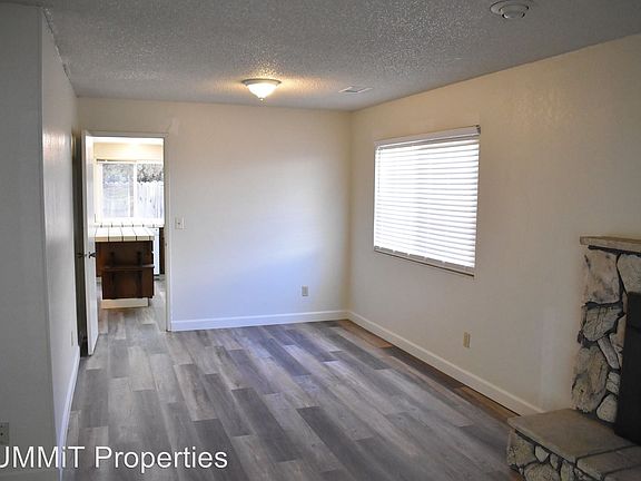 4th image of 247 Belford Pl