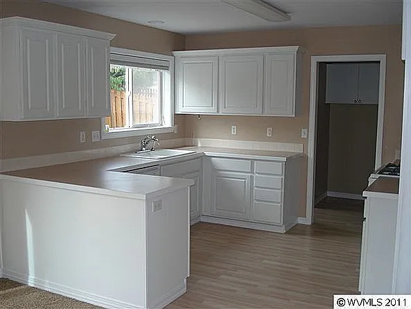 65 Sweden Cir — Photo 6