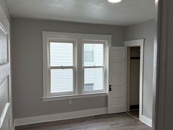 154 Ingleside Ave #2