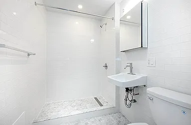 Rented by Rita S Citrin, LREB