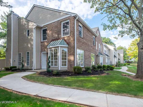 269 Stratford Place, Morganville, NJ 07751