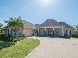 394 Fly Away Ct, Biloxi, MS 39531