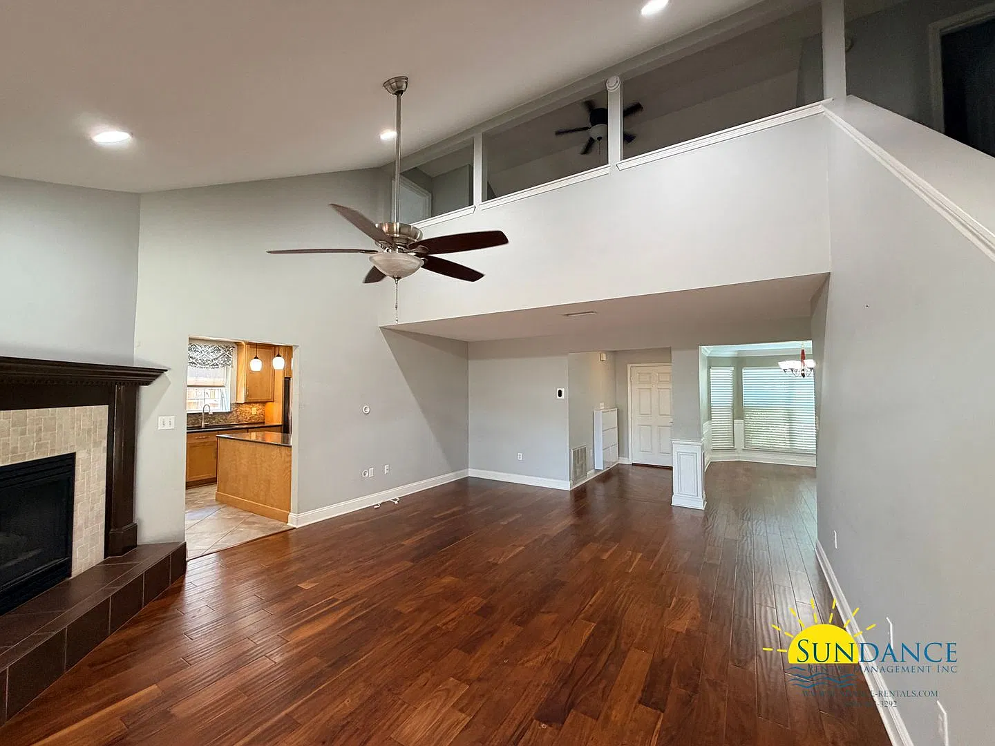 Spacious 5-Bedroom Home with Heated Pool & Hot Tub in Niceville! — Photo 3