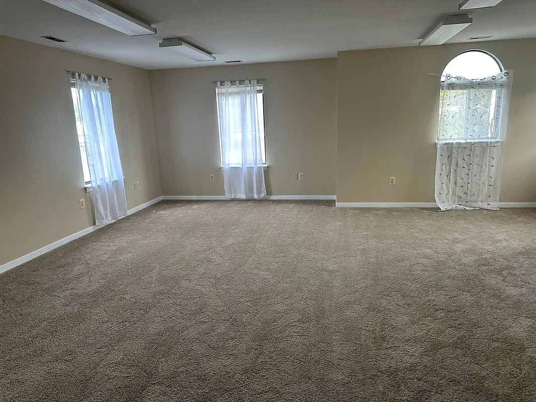 1 bed, 1.0 bath, 960 sqft, $1,650 — Photo 1