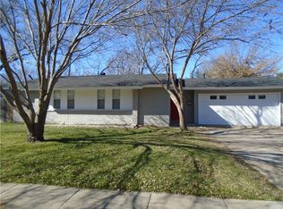 1912 Canterbury St, Irving, TX 75062