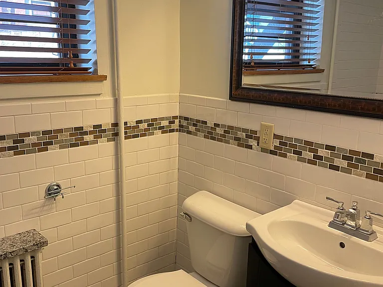 Virginia Apartments — Photo 32