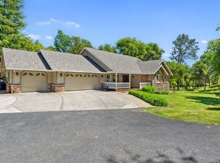 10577 Rim View Cir, Auburn, CA 95603