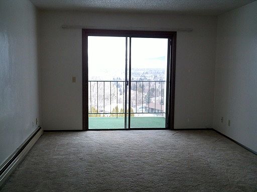 2nd image of 2228 E Foothills Dr APT 2